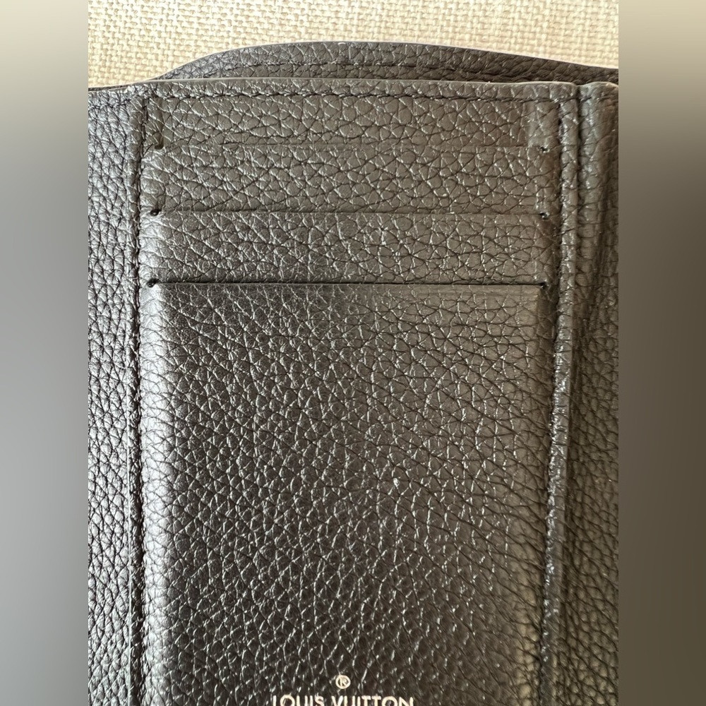 Louis Vuitton MyLockMe Compact Wallet - Picture 9 of 16